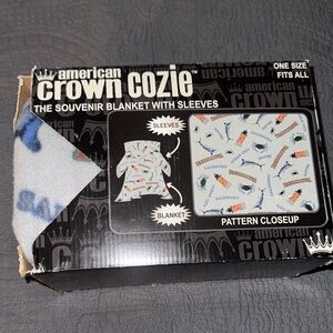 American Crown Cozie Blanket with Sleeves
